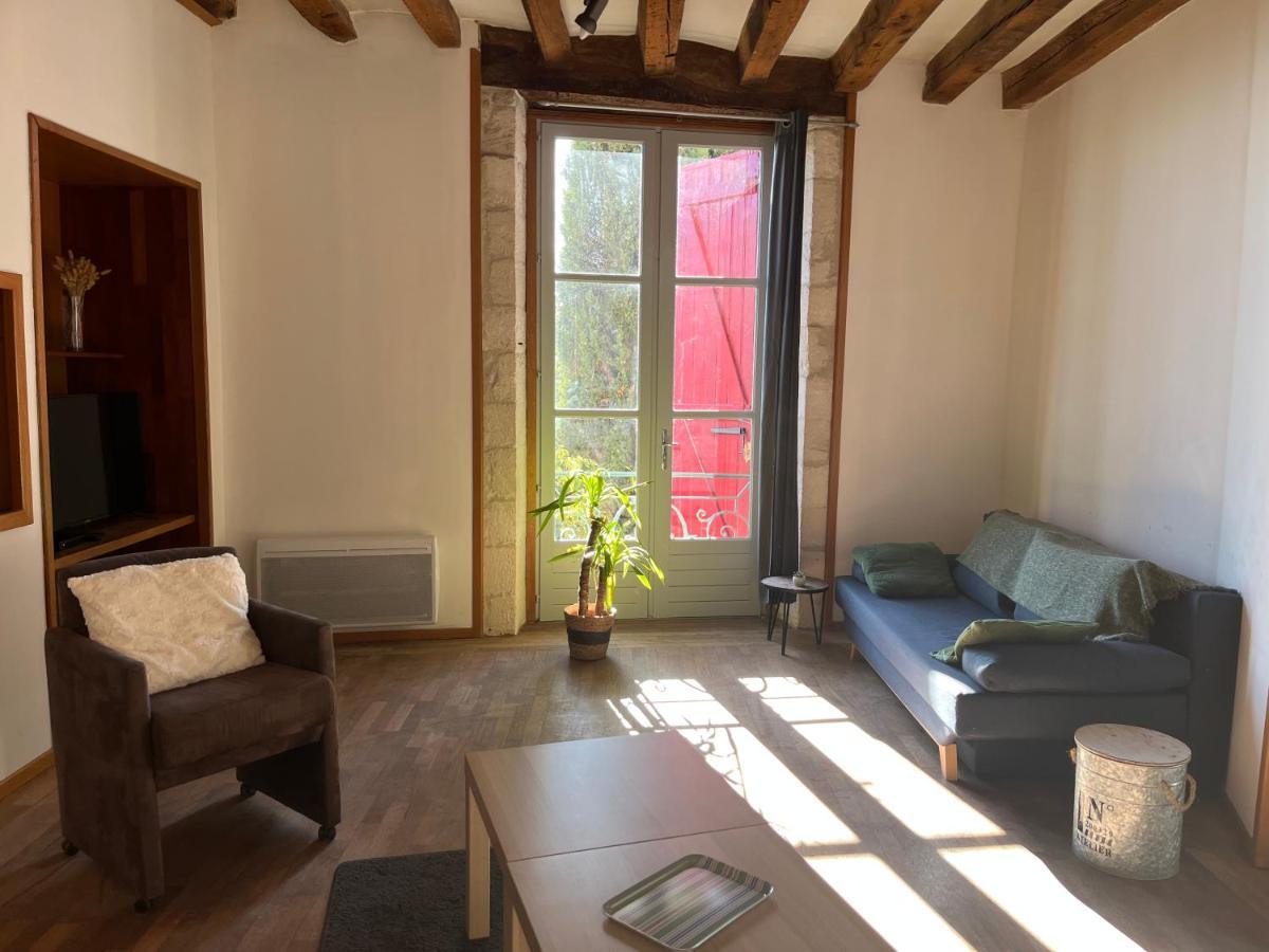 Atypique Châteauneuf-de-Gadagne Exterior foto